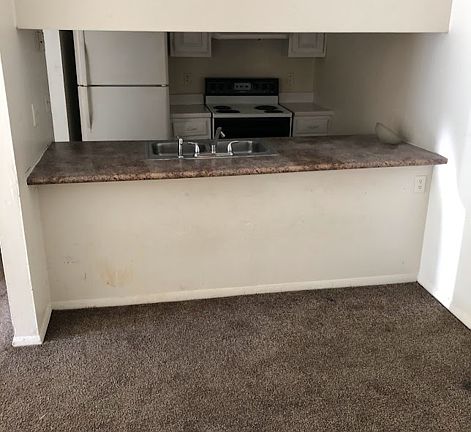 2nd image of 2845 Glenaire Dr APT L