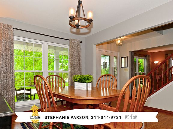4th image of 156 Merryfield Cir