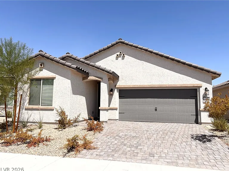 3232 Lahontan St — Photo 1