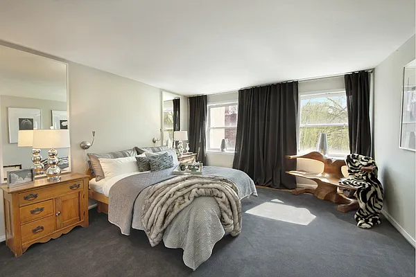 Sold by Stribling | media 26