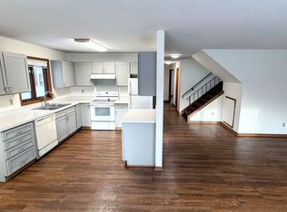 809 Weeks Ave SE, Minneapolis, MN 55414