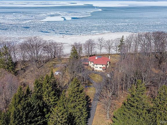 4th image of 6970 Lake Shore Rd