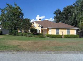 34038 Valencia Dr, Leesburg, FL 34788