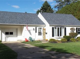 6175 Corwin Ave, Newfane, NY 14108