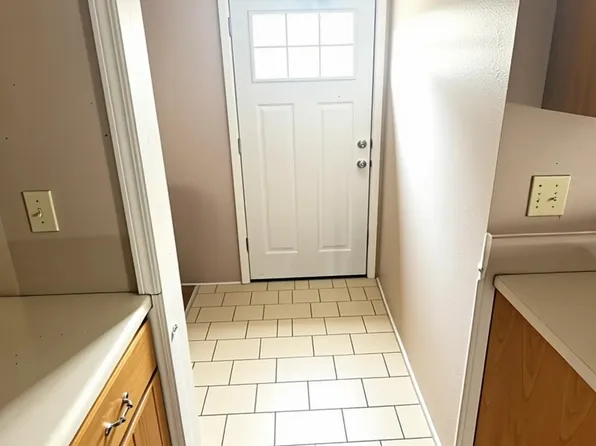 4029 Andrews Rd, Ransomville, NY 14131