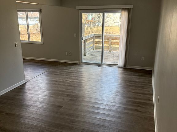 Main Area/ Living Room