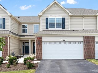 1146 Hawk Hollow Dr, Yorkville, IL 60560