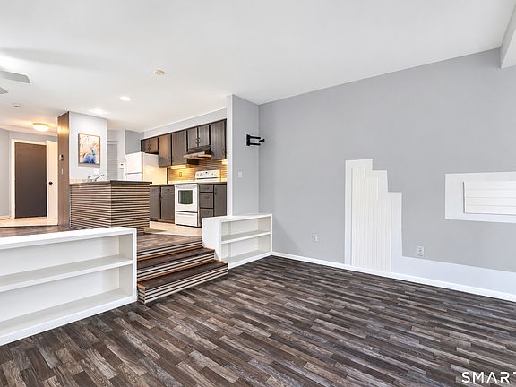 5th image of 39 Evergreen Road #39