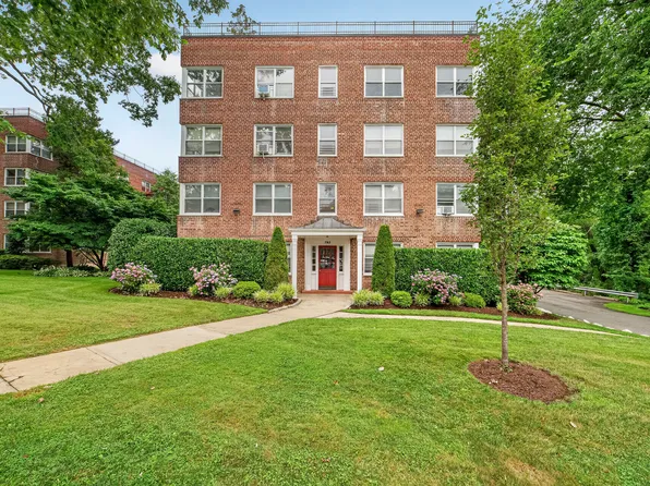 793 Palmer Rd APT 2F, Bronxville, NY 10708