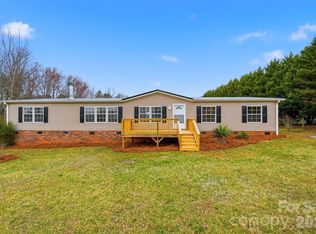 3150 Cranberry Rd, Boonville, NC 27011