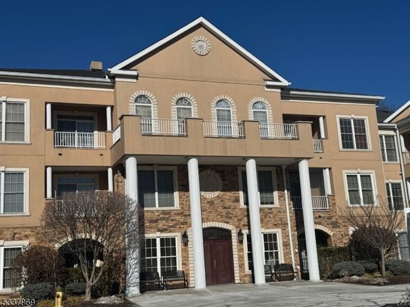 1210 Hamilton Dr