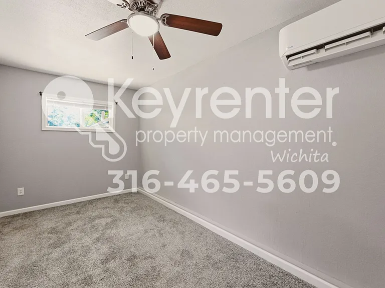 338 1/2 N Holyoke Pl — Photo 10