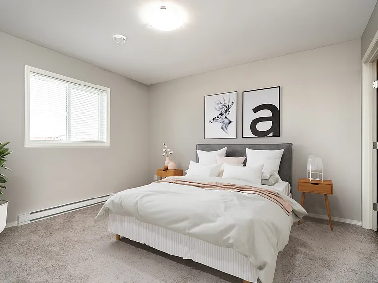 2096 De Vries Ave — Photo 13
