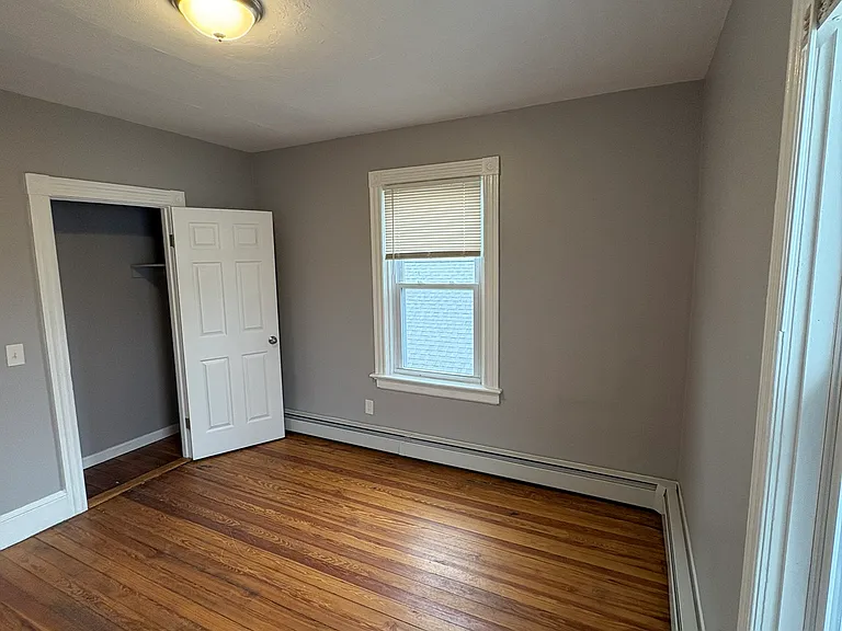 82 Clarence St #3 — Photo 18