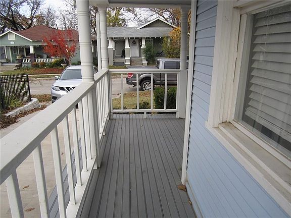 4th image of 1211 Hawthorne Ave