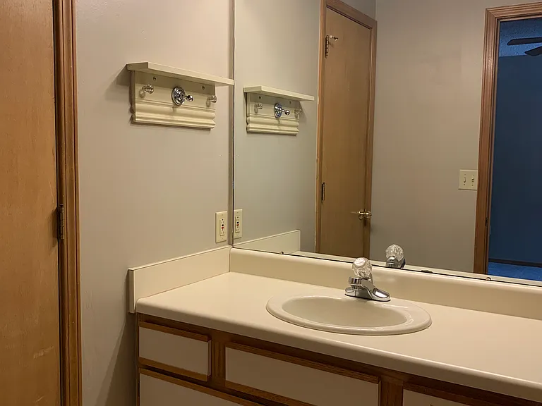 460 N Garrett St #A — Photo 9