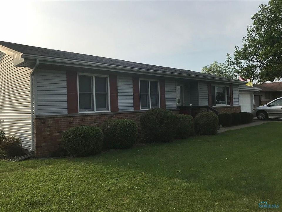 1st image of 105 Bordeaux Dr