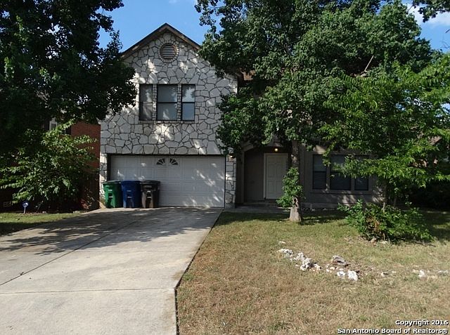 1st image of 16046 Walnut Creek Dr