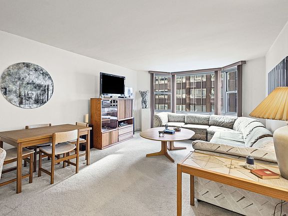 4th image of 535 N Michigan Ave APT 2403