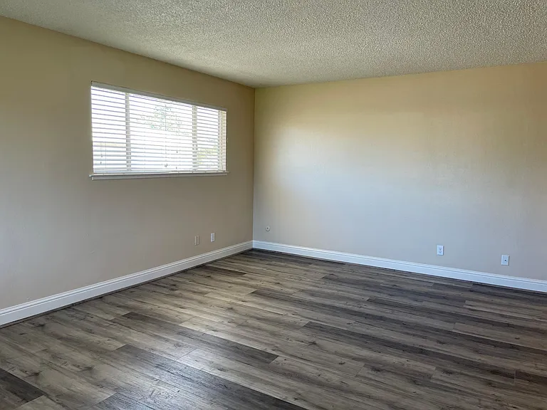 3665 Sapphire Dr #4 — Photo 9