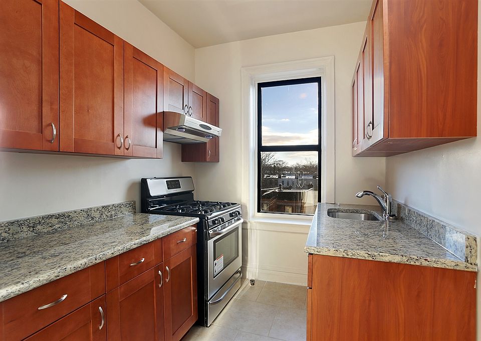 2nd image of 555 Ovington Ave APT 46D