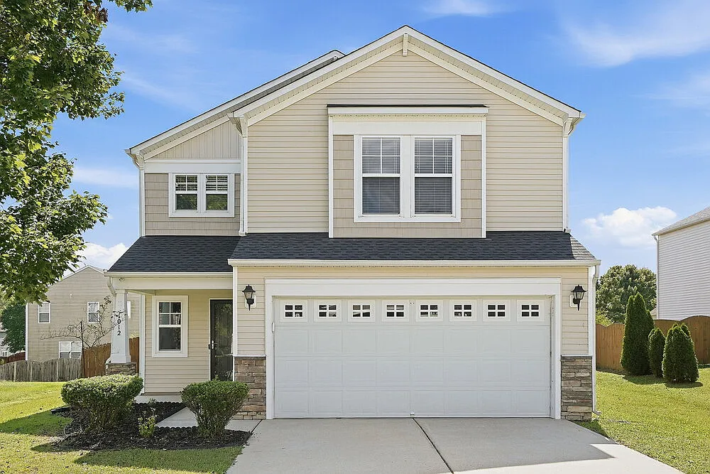 4 bed, 3.0 bath, 2103 sqft, $2,075 — Photo 1