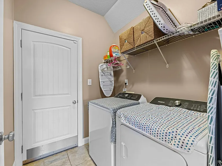 3234 Austin Ave — Photo 13