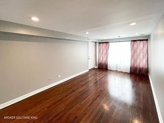2nd image of 13816 Wentworth Ave