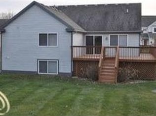 5185 Northfield Dr, Howell, MI 48843