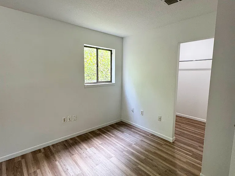 1029 Ulysses Ave SE — Photo 6