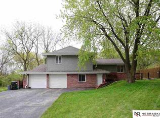 12209 N 40th St, Omaha, NE 68112