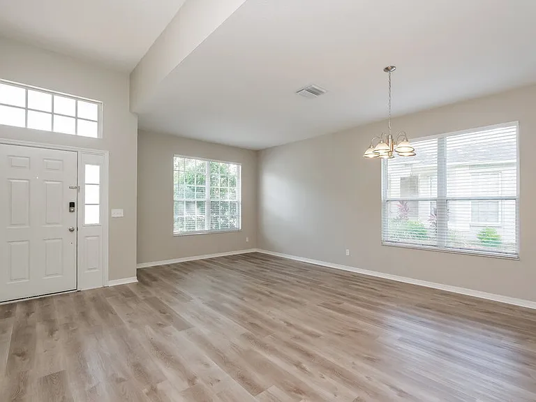 1614 Wakefield Dr — Photo 7
