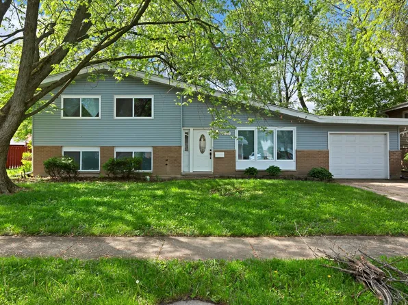 215 Early St, Park Forest, IL 60466