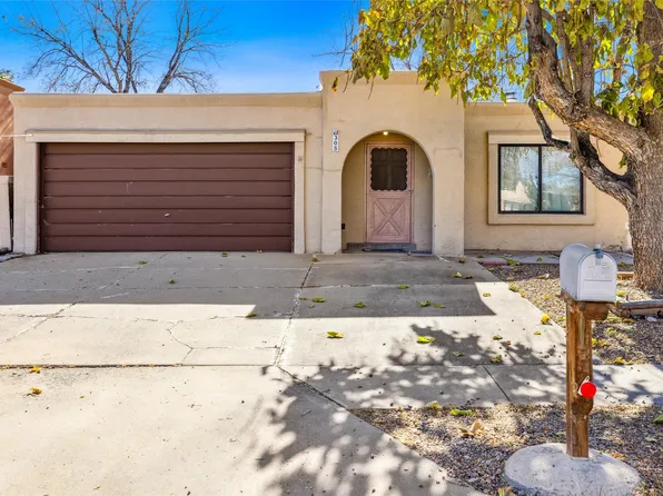 305 Connie Ave, Los Alamos, NM 87547