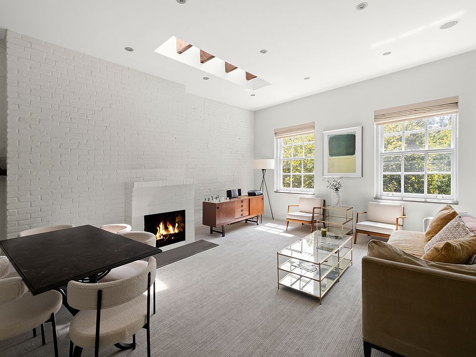 1st image of 26 Washington Sq N APT 5