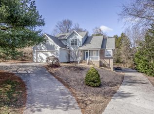 132 Lakeview Pl, Clinton, TN 37716