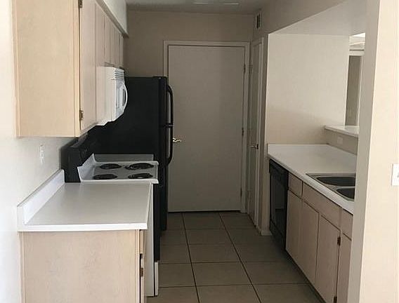 5th image of 1150 N Buffalo Dr APT 1094
