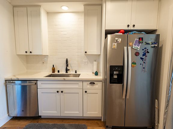 4th image of 14802 S Denker Ave