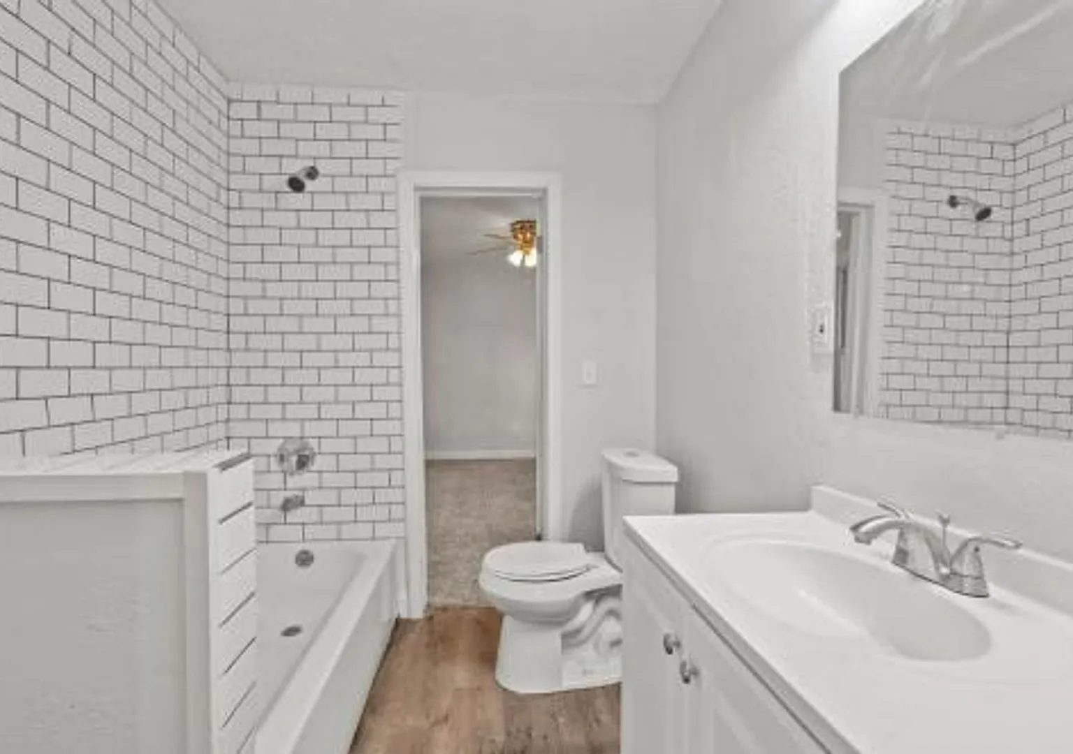 4407 Wayne — Photo 3