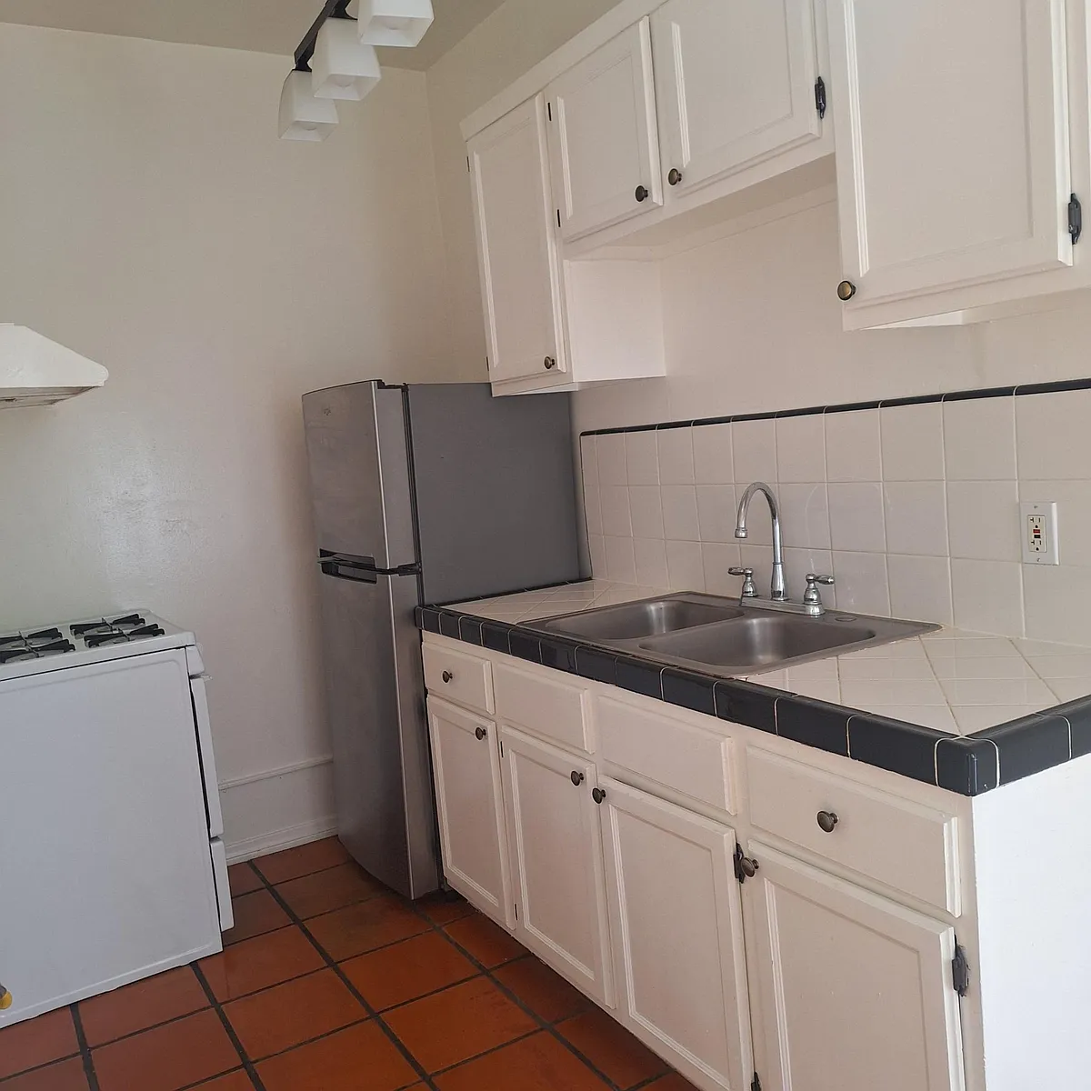 Hollywood Heritage Apartments in Los Angeles HotPads