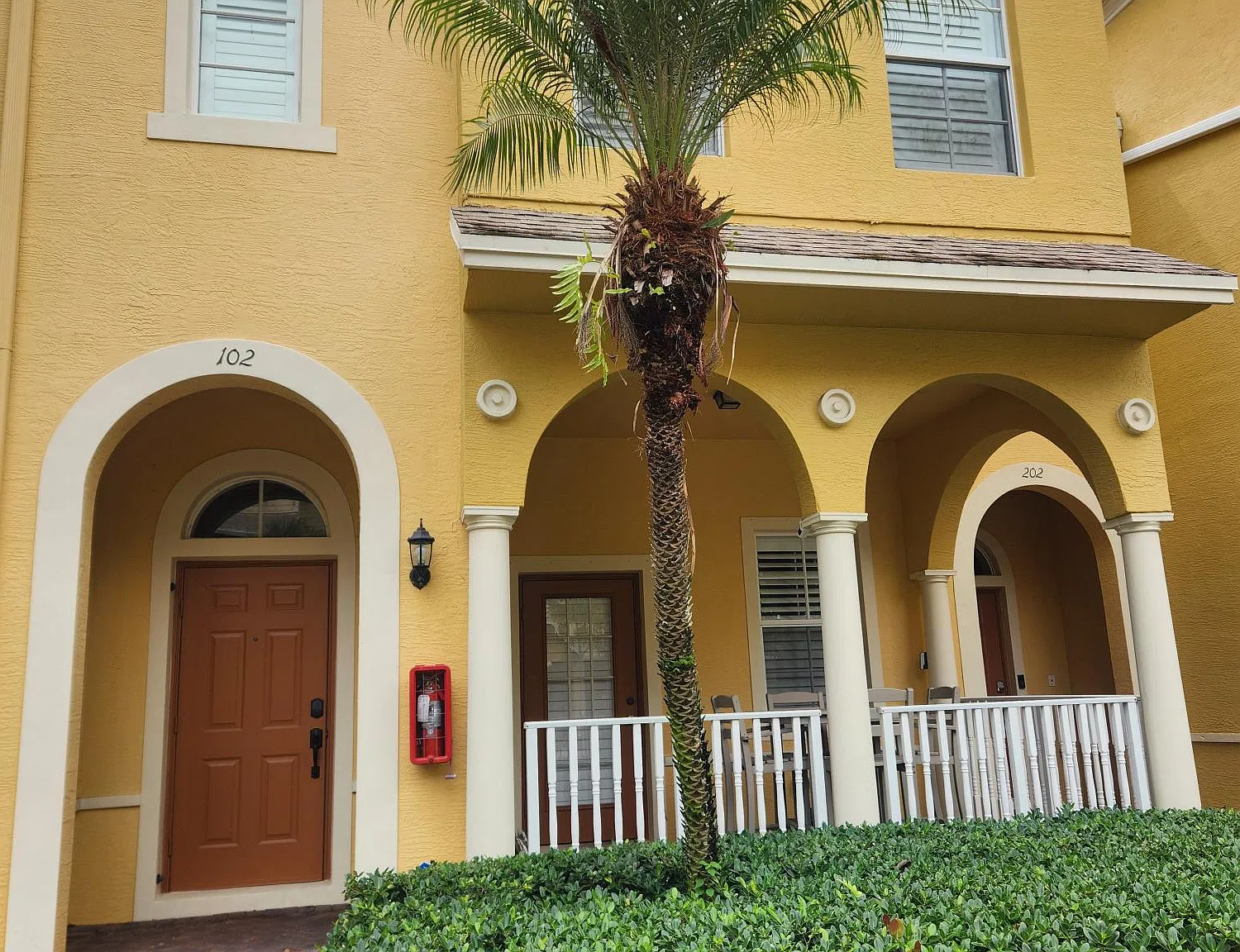 3 bed, 1830 sqft, $3,500 — Photo 1