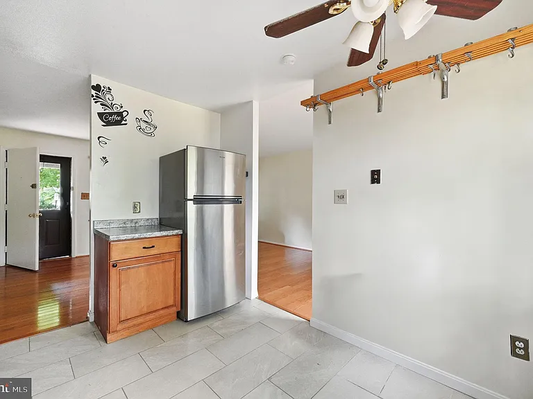 6251 Parallel Ln — Photo 10