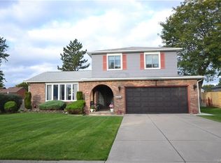 148 Dalewood Dr, Amherst, NY 14228