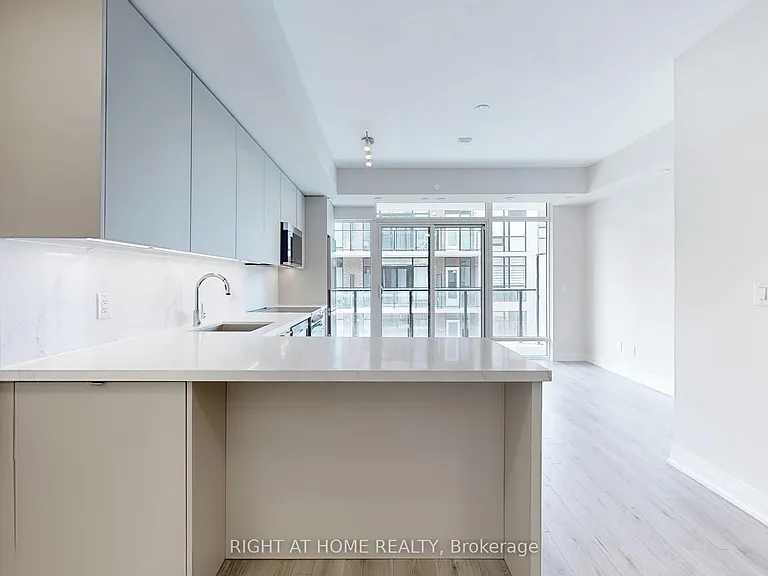 851 Sheppard Ave W #30 — Photo 6