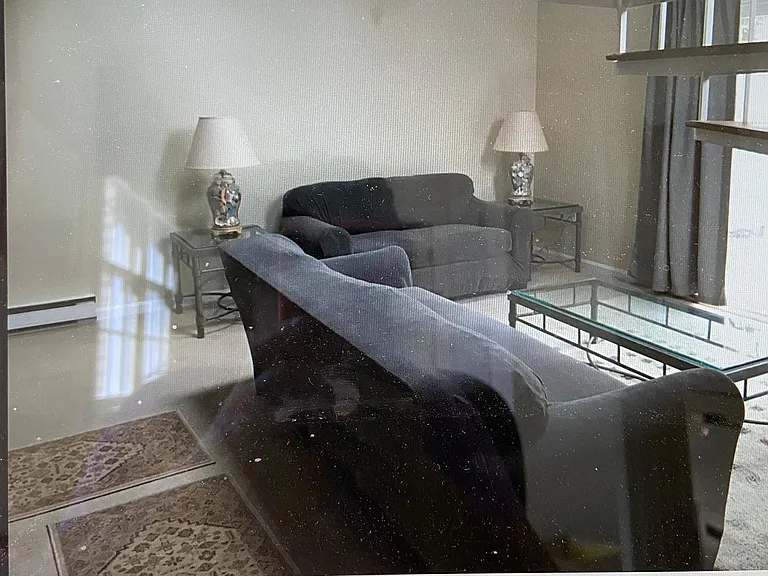 Howland Cir — Photo 10