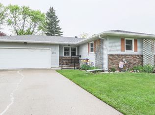 2711 18th St S, Moorhead, MN