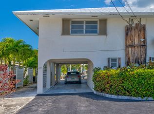 220 4th St, Key Colony Beach, FL 33051