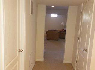 25894 Keys Run Ct, Chantilly, VA 20152