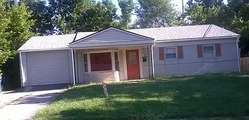 2029 Mark Ave Photo 1