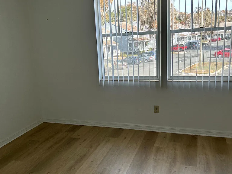 1302 Cypress Cove Ct — Photo 11